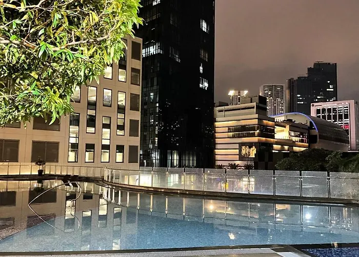 Apartment Skyline With Pool, Gym, Sauna Poblacion Makati Manila
